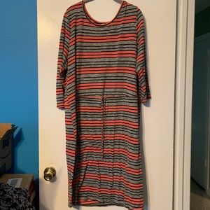 3/4 sleeve dress with drawstring waist